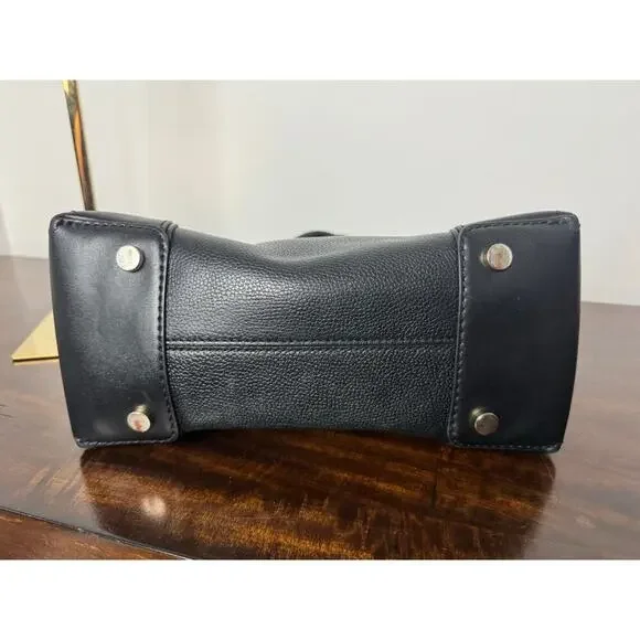 Michael Kors Mercer Gallery Med. Faux Pebbled Leather Tote Bag - Picture 6 of 12